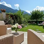Austria 3*